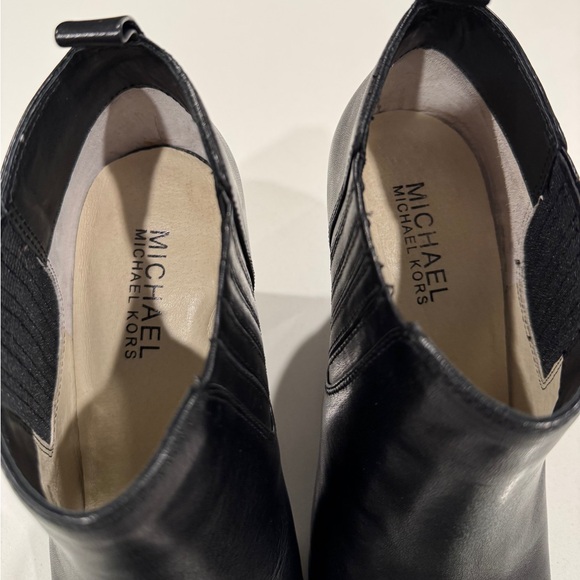Michael Kors Elegant Black Booties - Picture 8 of 9